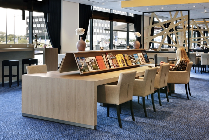 Imagen de los interiores del Hotel Fletcher -restaurant Wings-rotterdam. Foto 16