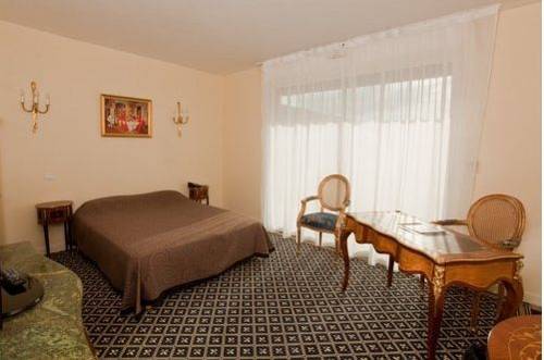 Imagen de la habitación del Hotel Fleur De Lys - Bailleul. Foto 3