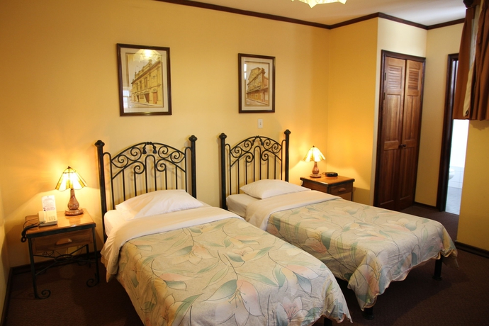 Imagen de la habitación del Hotel Fleur De Lys. Foto 15