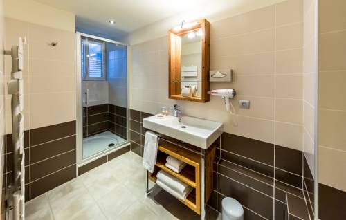 Imagen de la habitación del Hotel Fleur De Neige. Foto 5