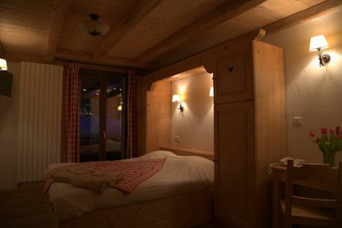 Imagen de la habitación del Hotel Fleur Des Neiges. Foto 3