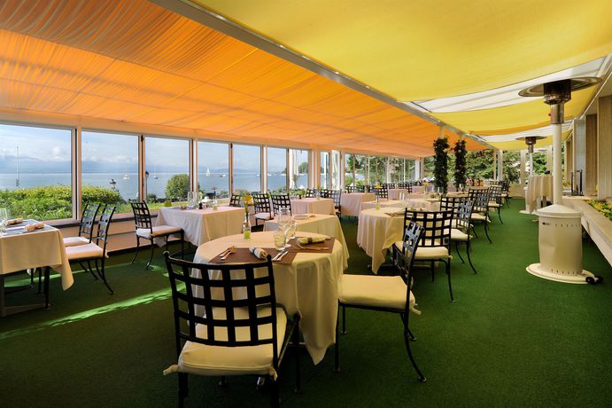 Imagen del bar/restaurante del Hotel Fleur Du Lac. Foto 6