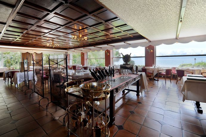 Imagen del bar/restaurante del Hotel Fleur Du Lac. Foto 7