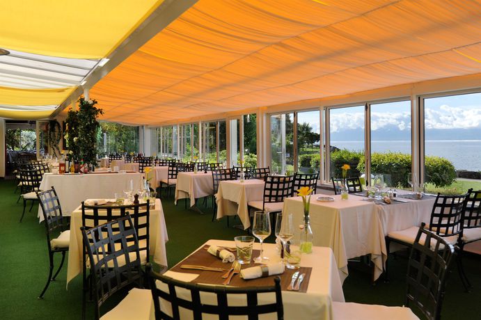 Imagen del bar/restaurante del Hotel Fleur Du Lac. Foto 9