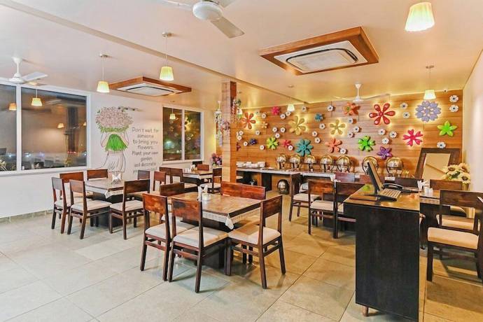 Imagen del bar/restaurante del Hotel Fleur. Foto 4