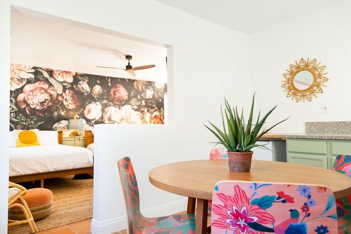 Imagen de la habitación del Hotel Fleur Noire. Foto 19