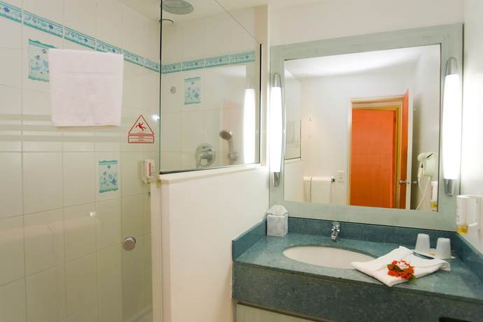 Imagen de la habitación del Hotel Fleur d'Ep&eacute;e. Foto 13