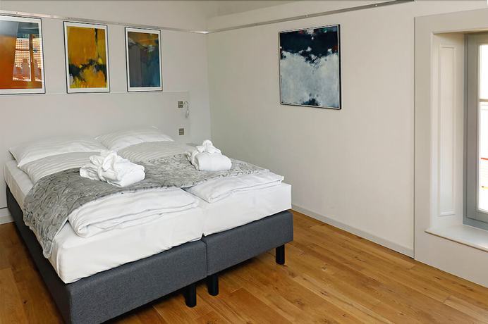 Imagen de la habitación del Hotel Fleur de Lis, Le Locle. Foto 17