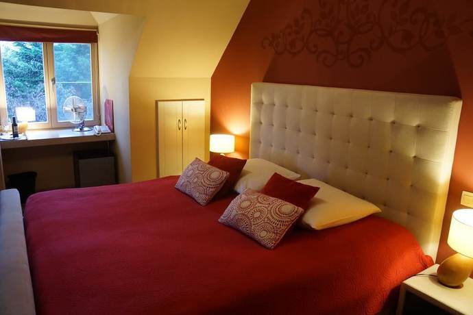 Imagen de la habitación del Hotel Fleur de Lys, Zedelgem. Foto 8