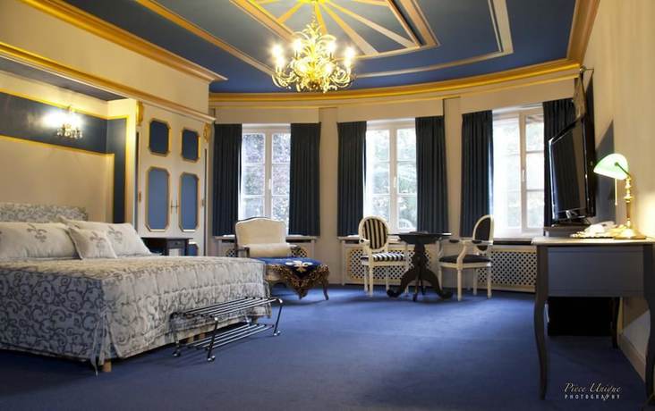 Imagen de la habitación del Hotel Fleur de Lys, Zedelgem. Foto 10