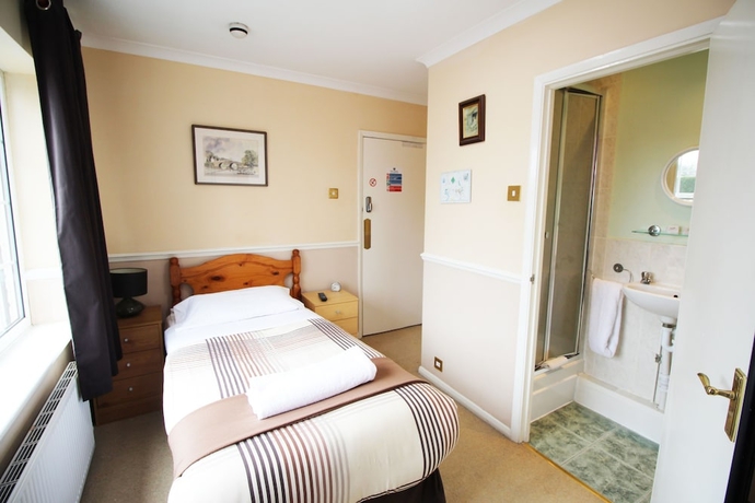 Imagen de la habitación del Hotel Flexistay Ambers Gatwick. Foto 6