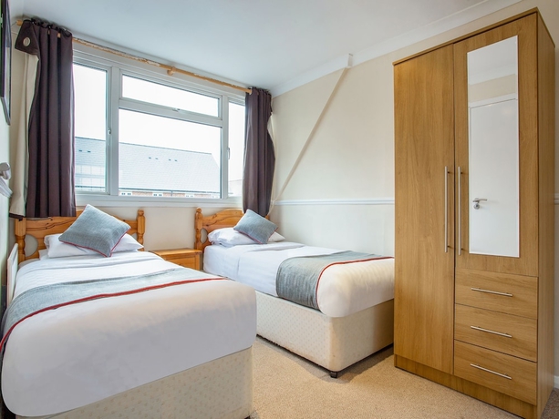 Imagen de la habitación del Hotel Flexistay Ambers Gatwick. Foto 7