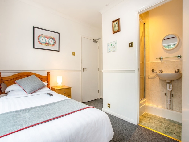 Imagen de la habitación del Hotel Flexistay Ambers Gatwick. Foto 11