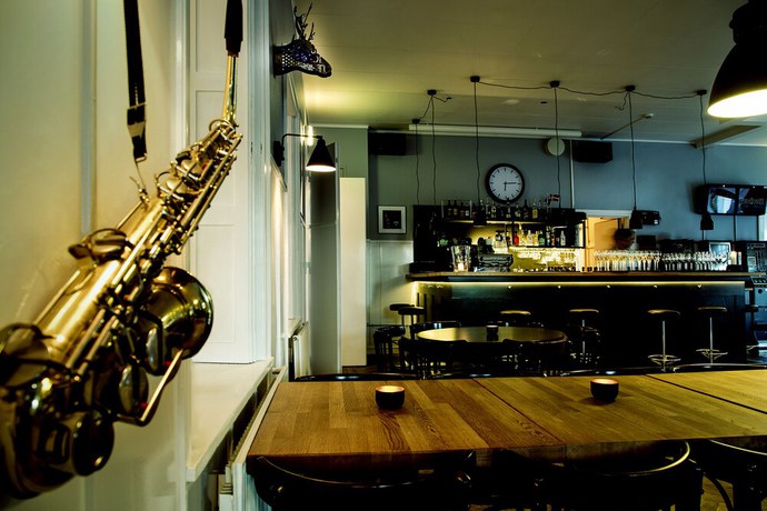 Imagen del bar/restaurante del Hotel Flinchs. Foto 4