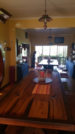 Imagen del bar/restaurante del Hotel Flintstones Guest House Durban. Foto 3