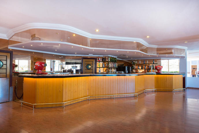 Imagen de los interiores del Hotel Flipflop Cala Romántica. Foto 10