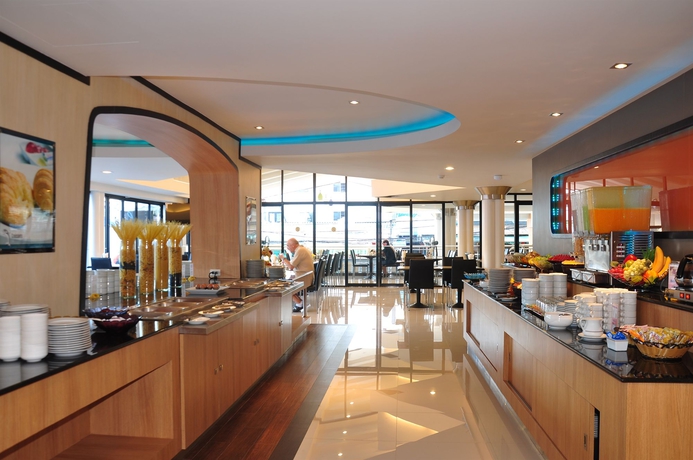 Imagen del bar/restaurante del Hotel Flipper Lodge. Foto 5