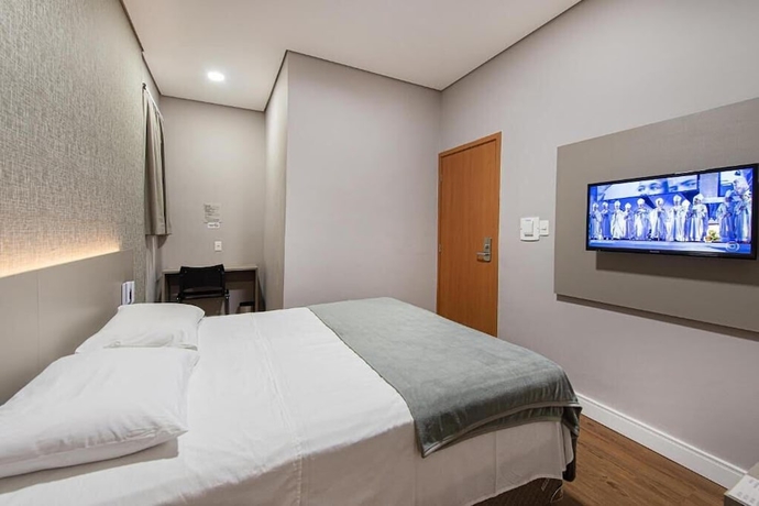 Imagen de la habitación del Hotel Fl&oacute;rida Mall and Suites. Foto 3