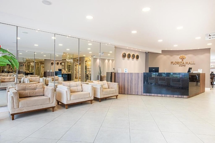Imagen de los interiores del Hotel Fl&oacute;rida Mall and Suites. Foto 16