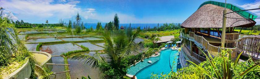 Imagen de la piscina del Hotel Floating Leaf Eco-luxury Retreat. Foto 17