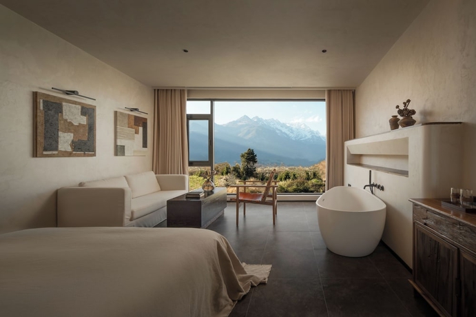 Imagen de la habitación del Hotel Floating Life Boundless Wild Resort. Foto 10