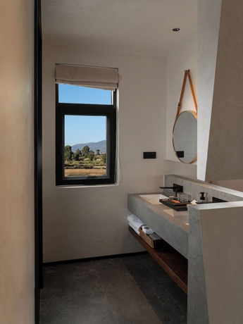 Imagen de la habitación del Hotel Floating Life Boundless Wild Resort. Foto 12
