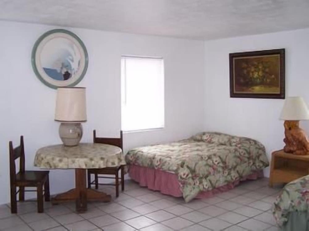 Imagen de la habitación del Hotel Floating Sea Cove Resort and Marina. Foto 17