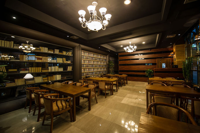 Imagen de los interiores del Hotel Floce. Foto 7