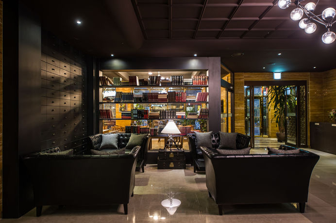 Imagen de los interiores del Hotel Floce. Foto 12