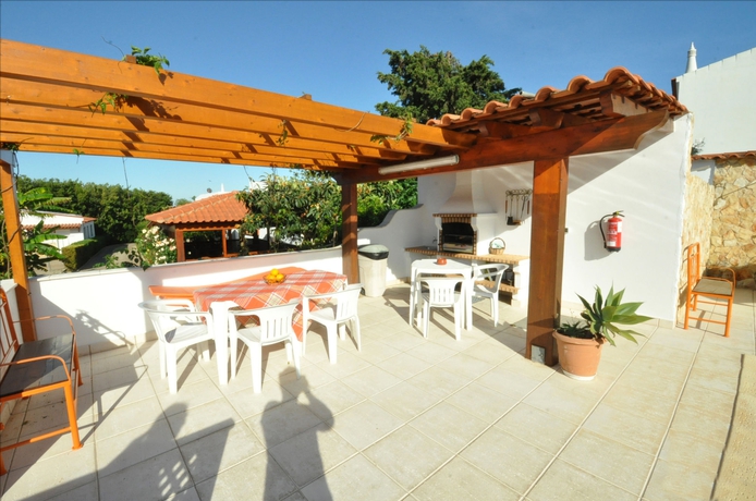 Imagen de los exteriores del Hotel Flôr Da Laranja, Albufeira. Foto 8