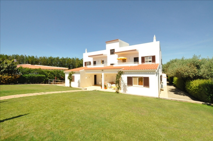 Imagen de los exteriores del Hotel Flôr Da Laranja, Albufeira. Foto 11