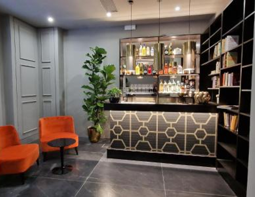 Imagen del bar/restaurante del Hotel Flom Boutique. Foto 7