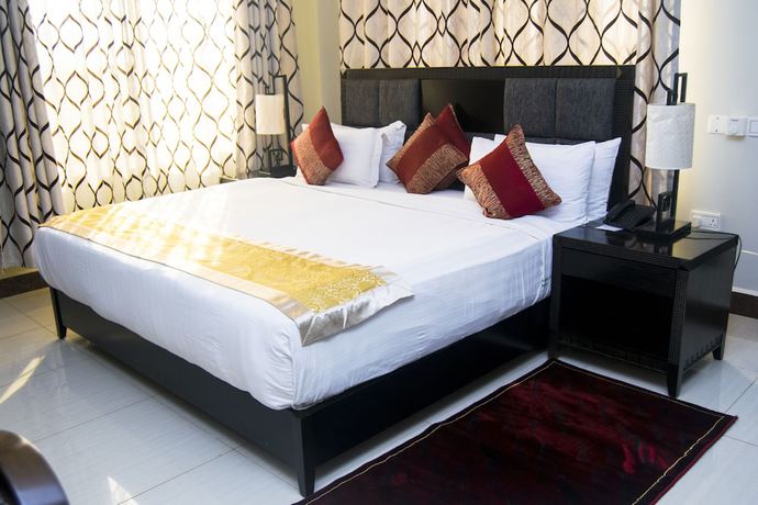 Imagen de la habitación del Hotel Flomi. Foto 12