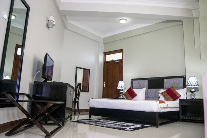 Imagen de los interiores del Hotel Flomi. Foto 17