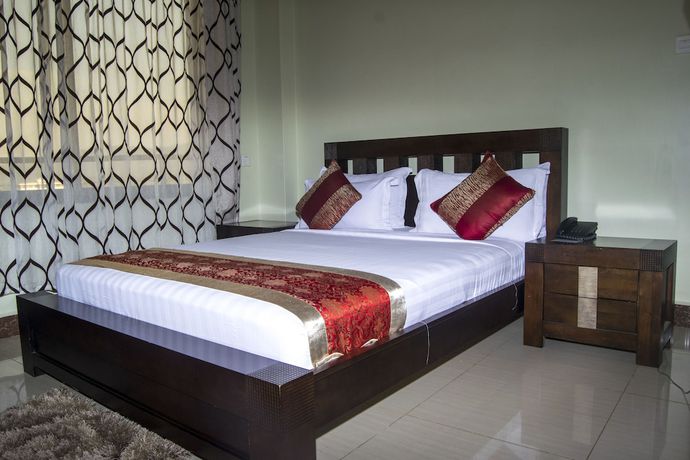 Imagen de la habitación del Hotel Flomi. Foto 15