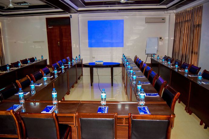 Imagen de los interiores del Hotel Flomi. Foto 20