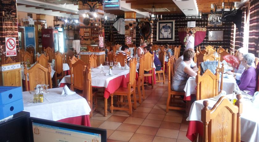 Imagen del bar/restaurante del Hotel Flor De La Mancha. Foto 5