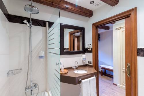 Imagen de la habitación del Hotel Flor De Neu. Foto 10