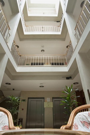 Imagen de los interiores del Hotel Flor Parks. Foto 8