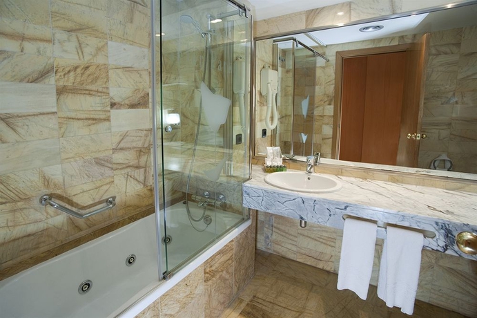 Imagen de la habitación del Hotel Flor Parks. Foto 3