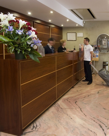 Imagen de los interiores del Hotel Flor Parks. Foto 12