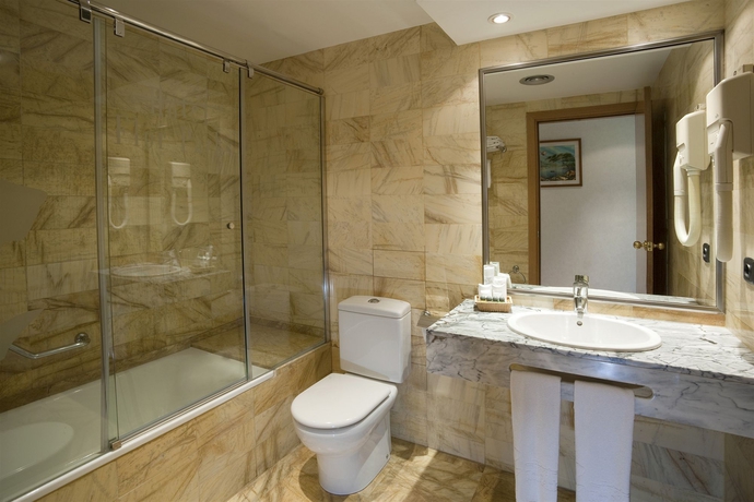 Imagen de la habitación del Hotel Flor Parks. Foto 7