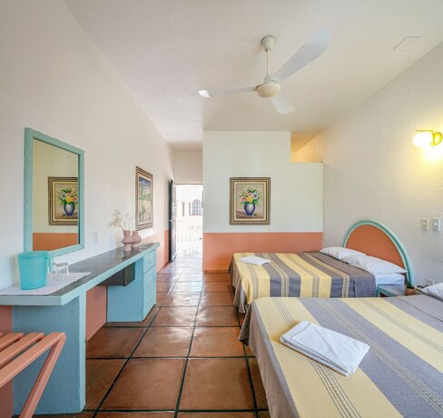 Imagen de la habitación del Hotel Flor de Maria, Puerto Escondido. Foto 17