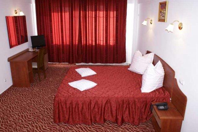 Imagen de la habitación del Hotel Flora, Drobeta-Turnu Severin. Foto 3