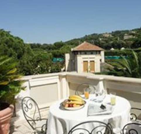 Imagen de la habitación del Hotel Flora, Frascati. Foto 15