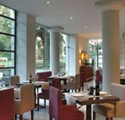 Imagen del bar/restaurante del Hotel Flora, Frascati. Foto 5