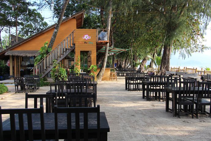 Imagen del bar/restaurante del Hotel Flora I Talay. Foto 8