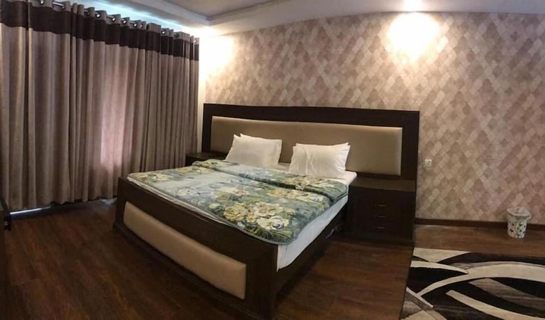 Imagen de la habitación del Hotel Flora Inn Naran. Foto 16