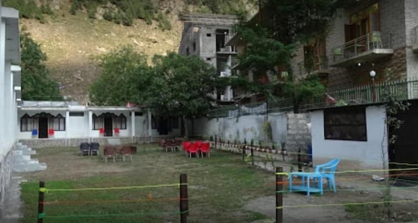 Imagen general del Hotel Flora Inn Naran. Foto 7