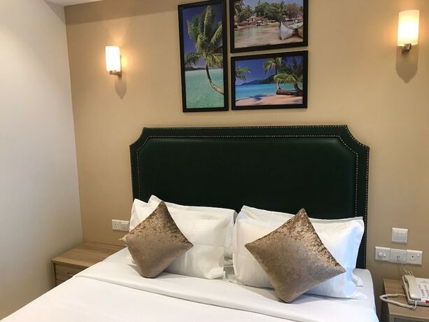 Imagen de la habitación del Hotel Flora, Mal&eacute;. Foto 16